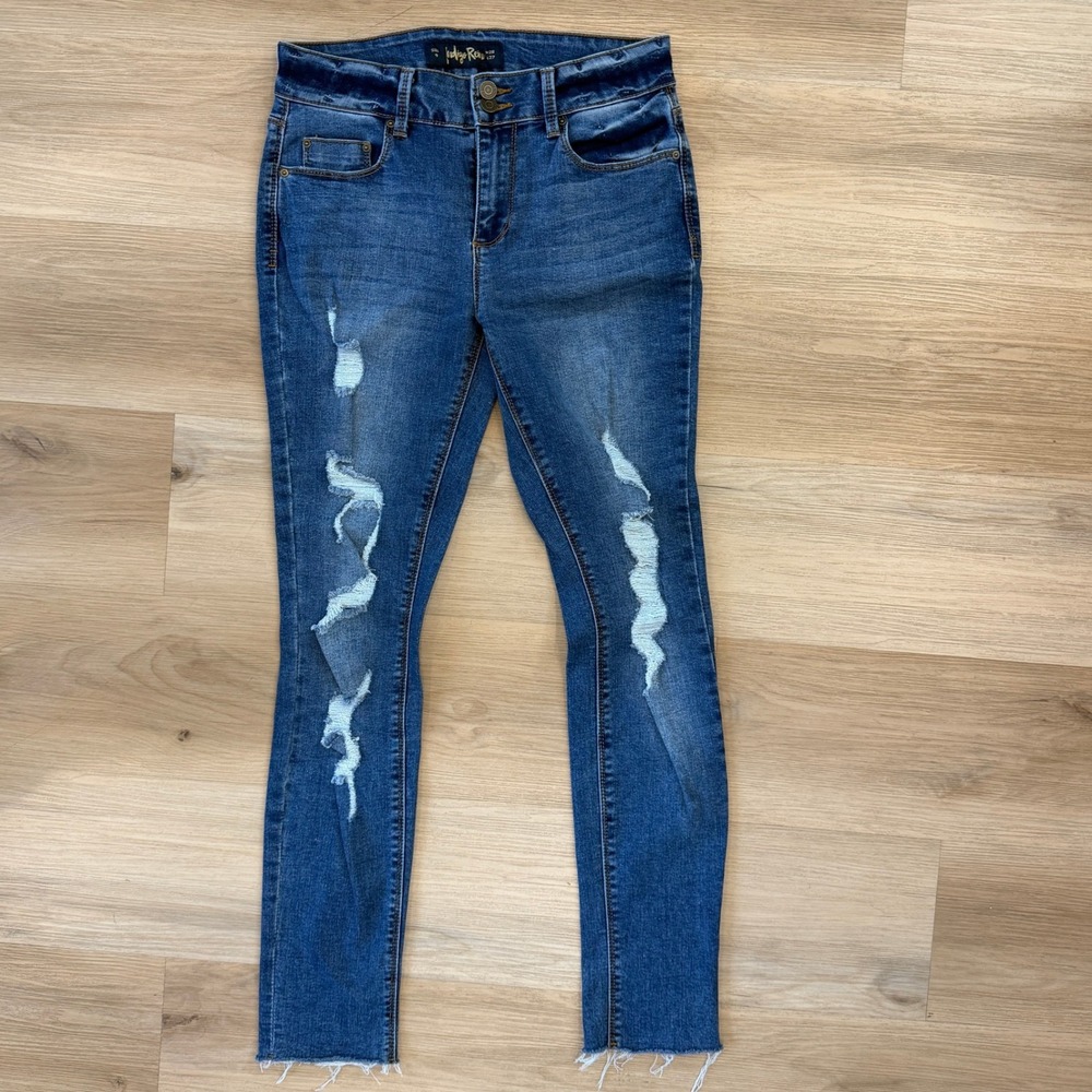 Indigo Rein Distressed Skinny Curvy Jeans Blue Wash Junior size 9 inseam 29 in